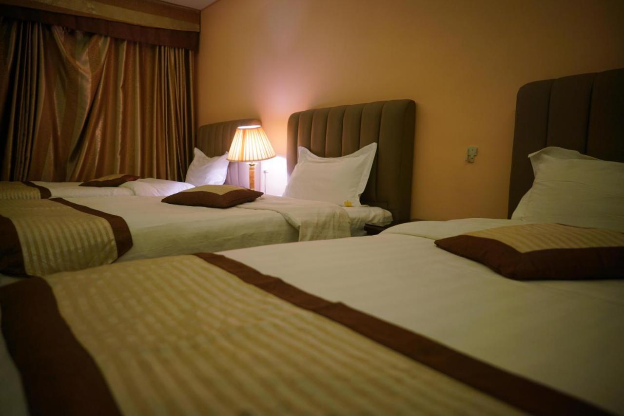7 Wonders Hotel Wadi Musa Exteriör bild
